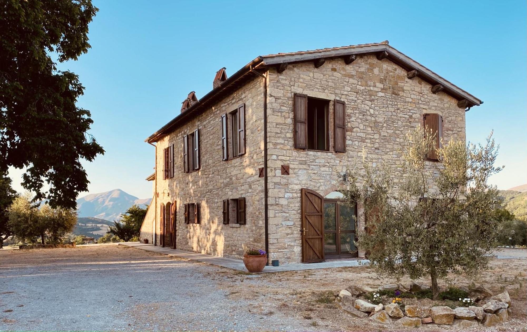 Villa Casale Rancaglia à Gubbio Extérieur photo
