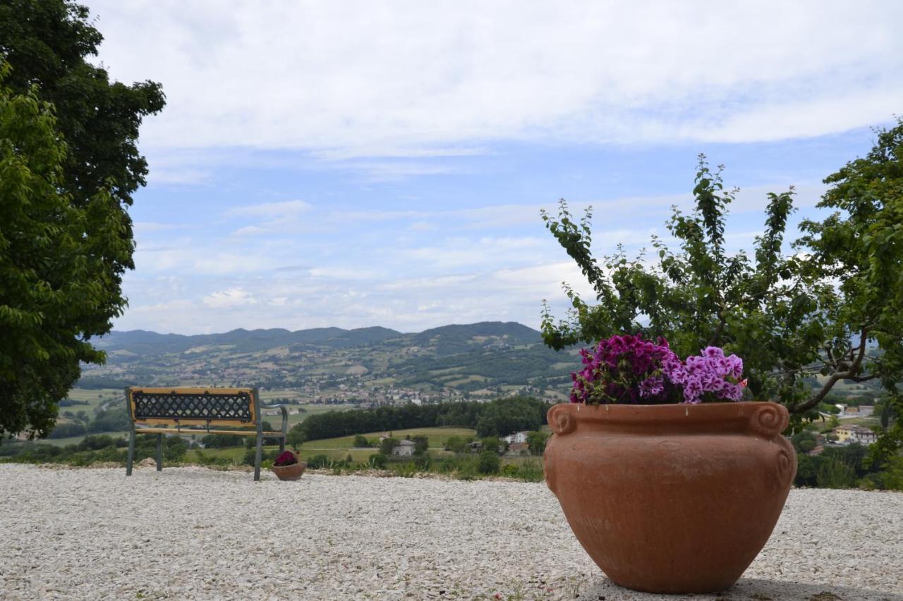 Villa Casale Rancaglia à Gubbio Extérieur photo