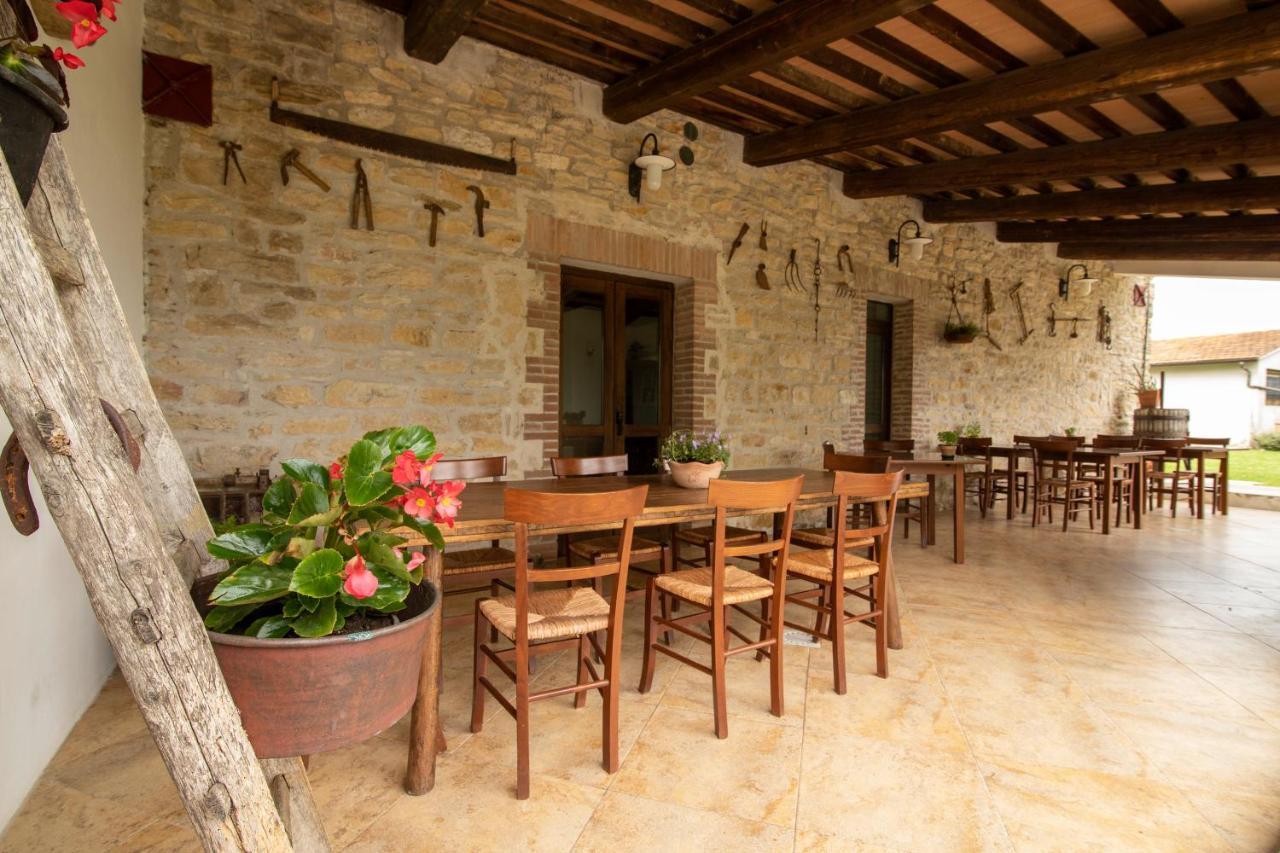 Villa Casale Rancaglia à Gubbio Extérieur photo